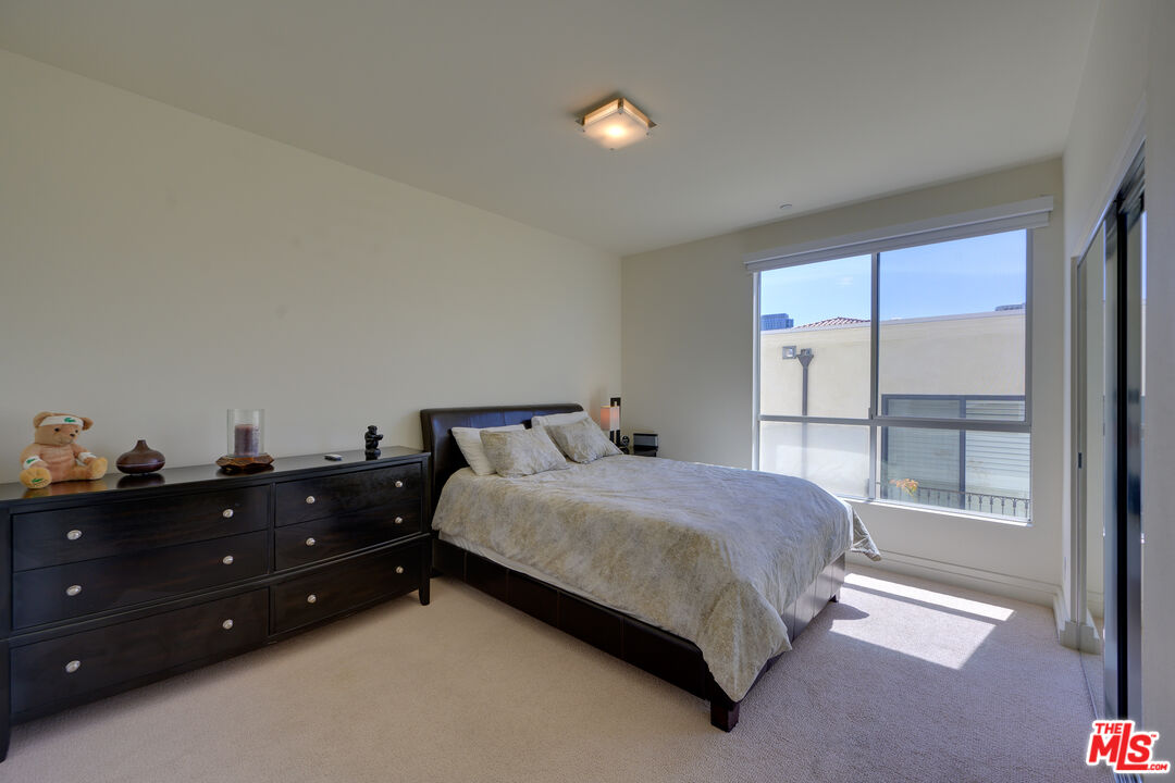 1430 S Beverly Glen Blvd Unit: PH3