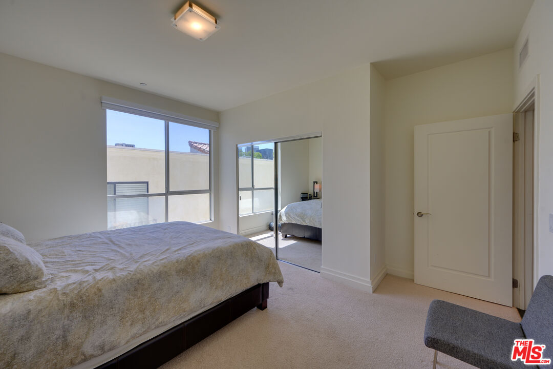 1430 S Beverly Glen Blvd Unit: PH3