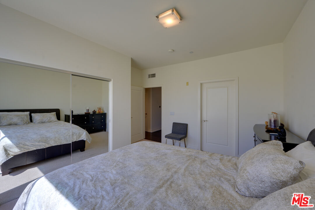 1430 S Beverly Glen Blvd Unit: PH3