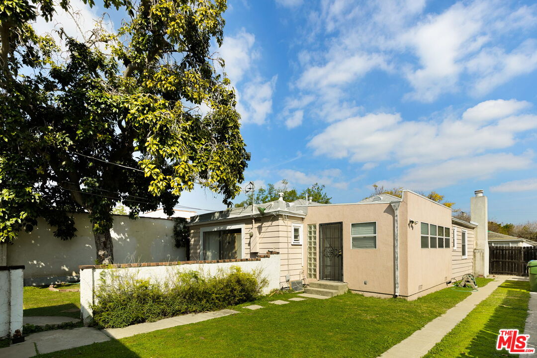 3837 Berryman Ave