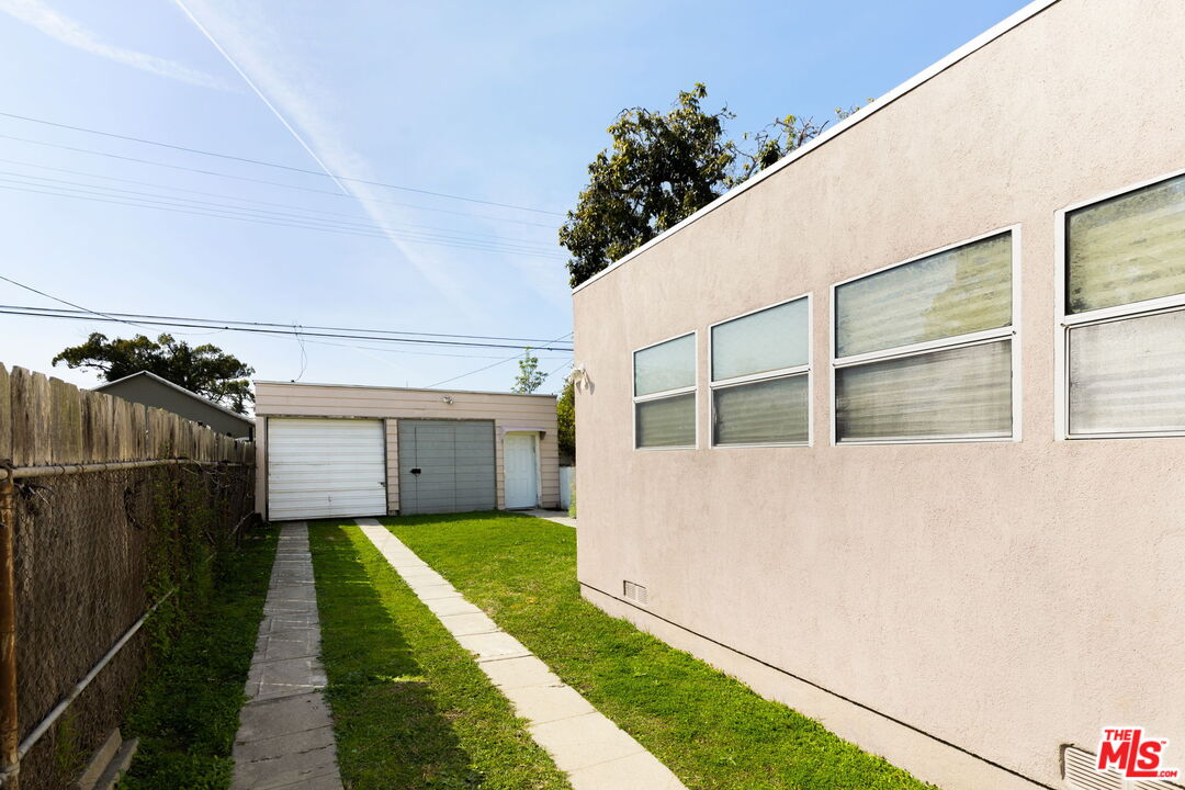 3837 Berryman Ave