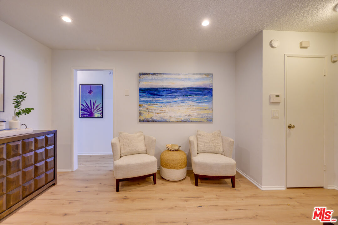 4350 Berryman Ave Unit: 4