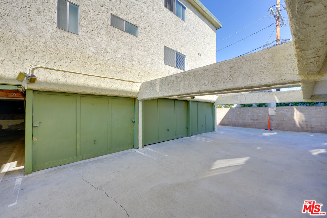 4350 Berryman Ave Unit: 4
