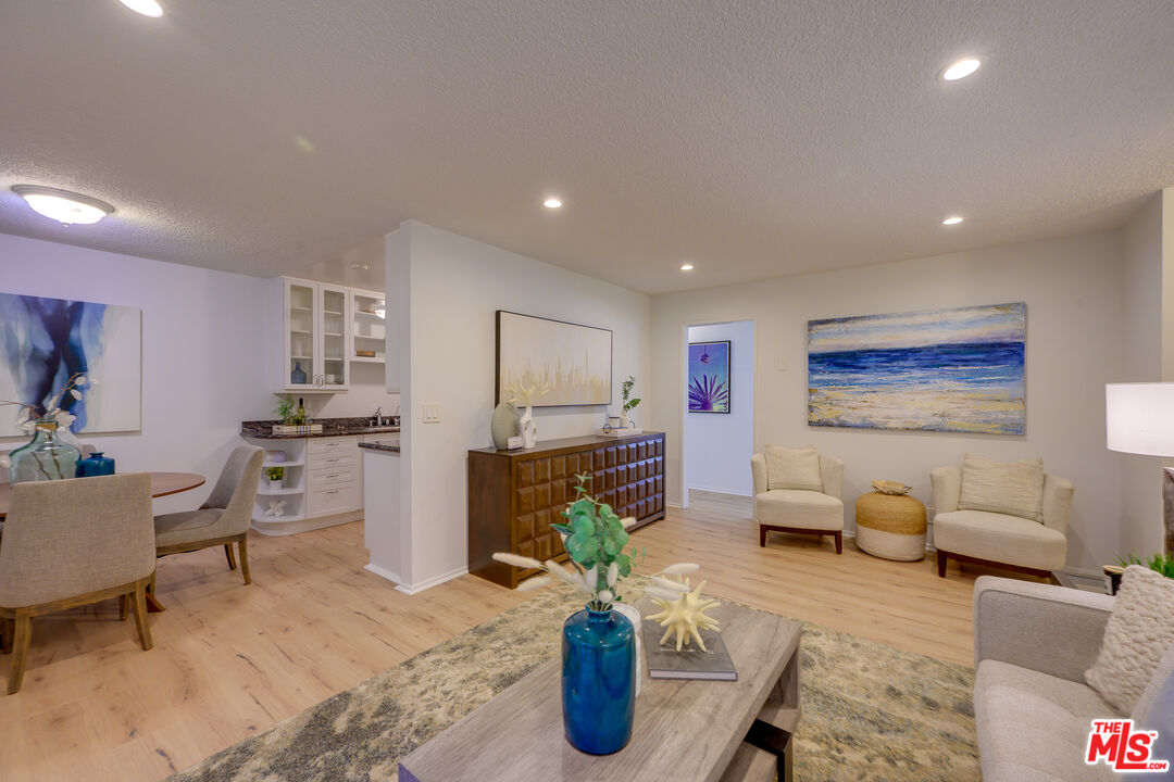 4350 Berryman Ave Unit: 4