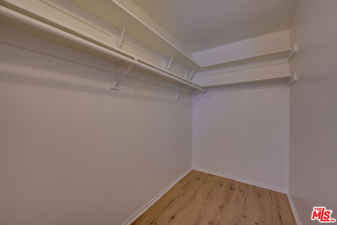 4350 Berryman Ave Unit: 4
