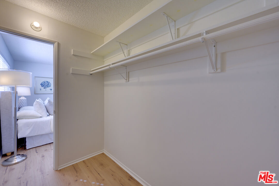 4350 Berryman Ave Unit: 4