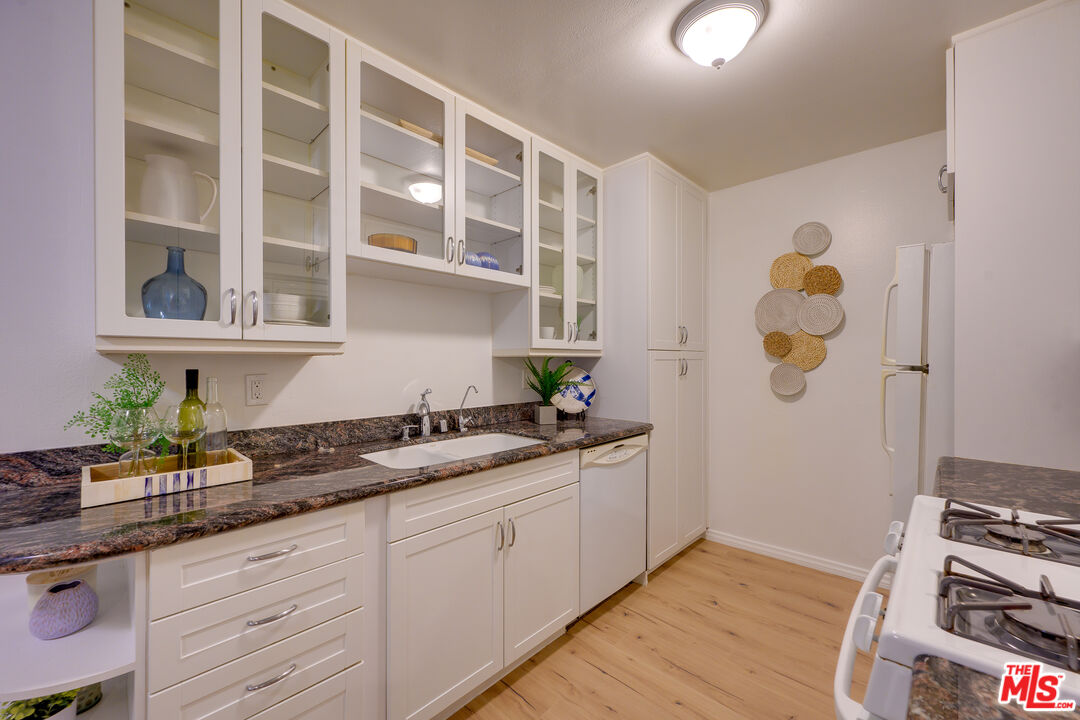 4350 Berryman Ave Unit: 4