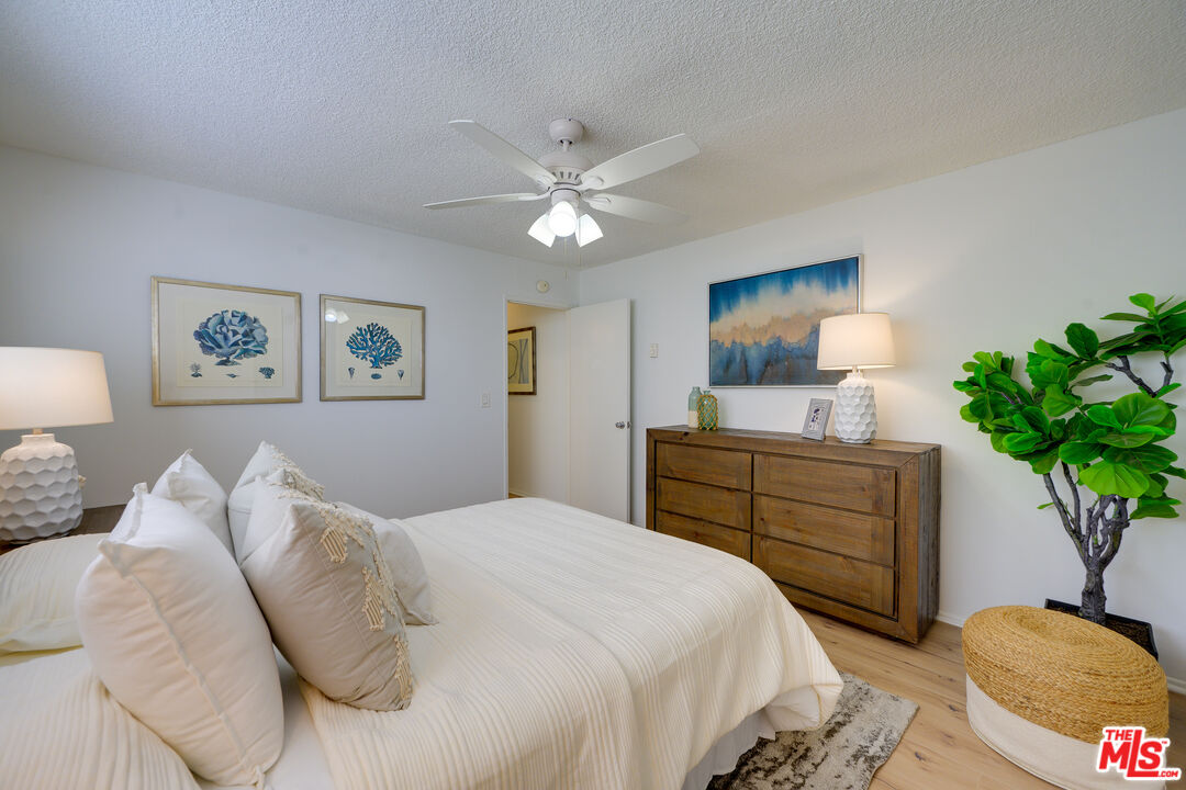 4350 Berryman Ave Unit: 4