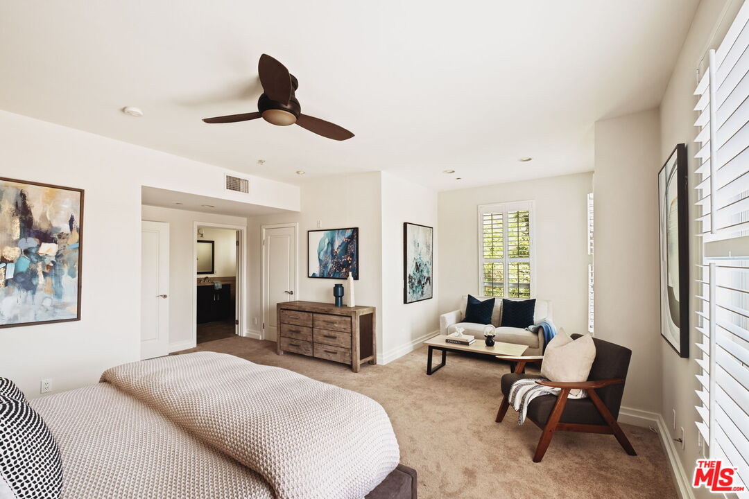 1430 S Beverly Glen Blvd Unit: 203