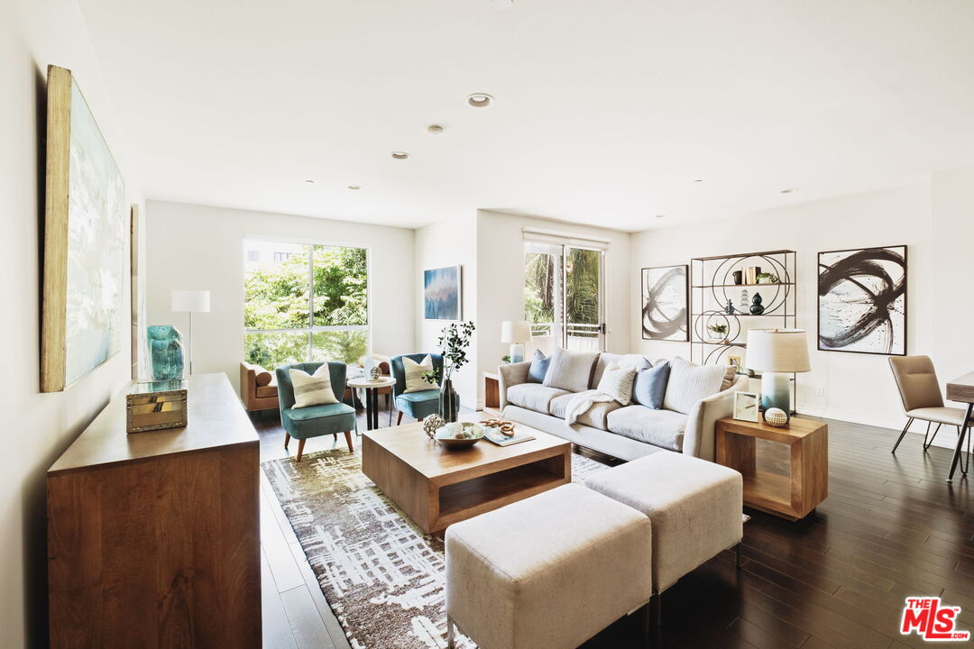 1430 S Beverly Glen Blvd Unit: 203