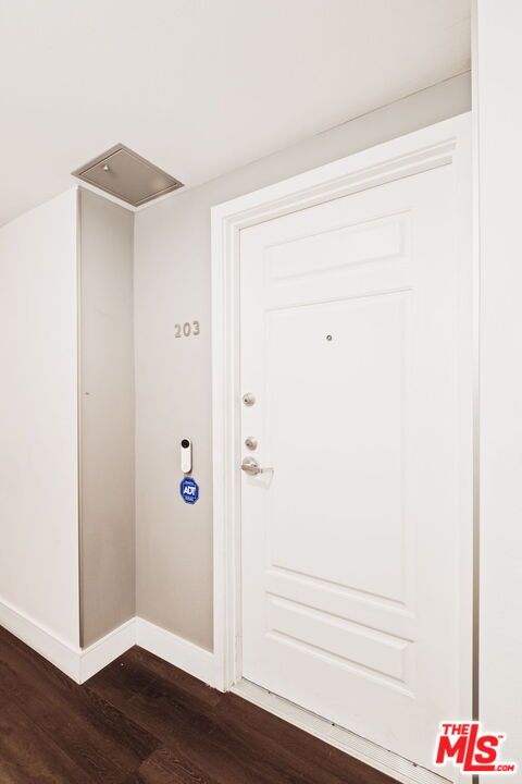 1430 S Beverly Glen Blvd Unit: 203