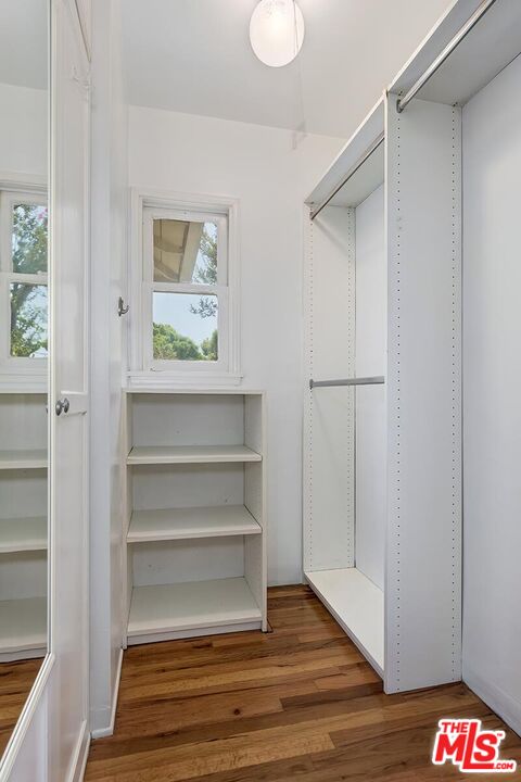 529 E Maple St Unit: 3