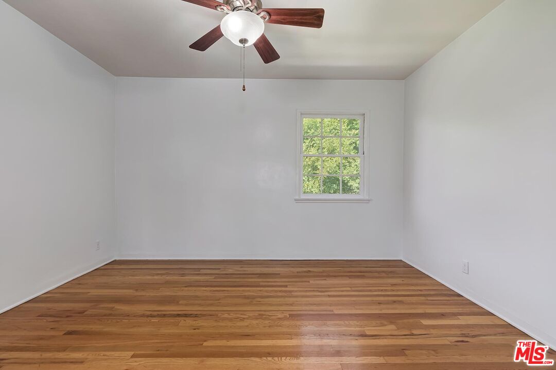 529 E Maple St Unit: 3