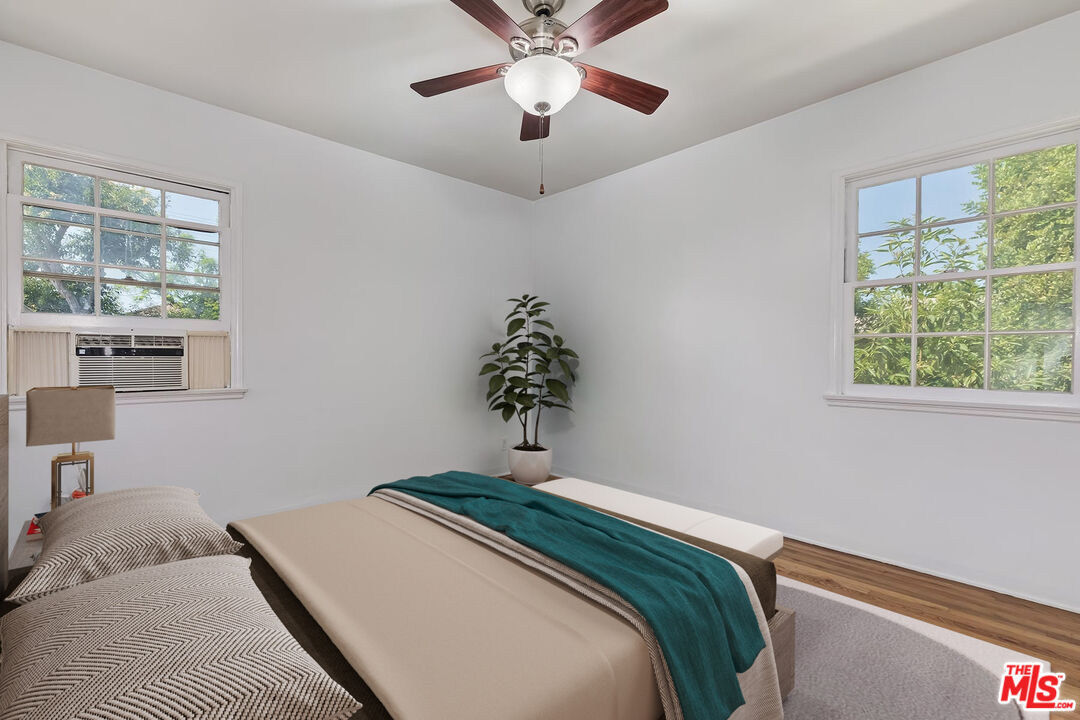 529 E Maple St Unit: 3