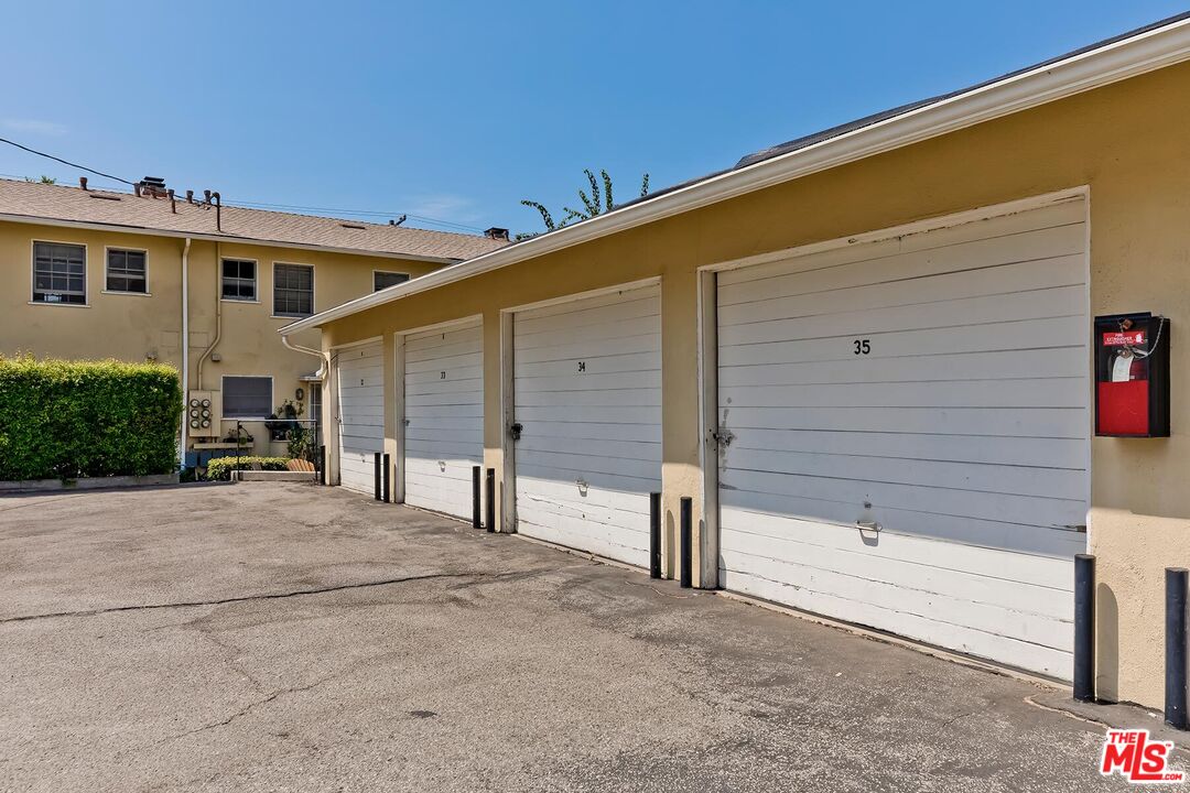 529 E Maple St Unit: 3