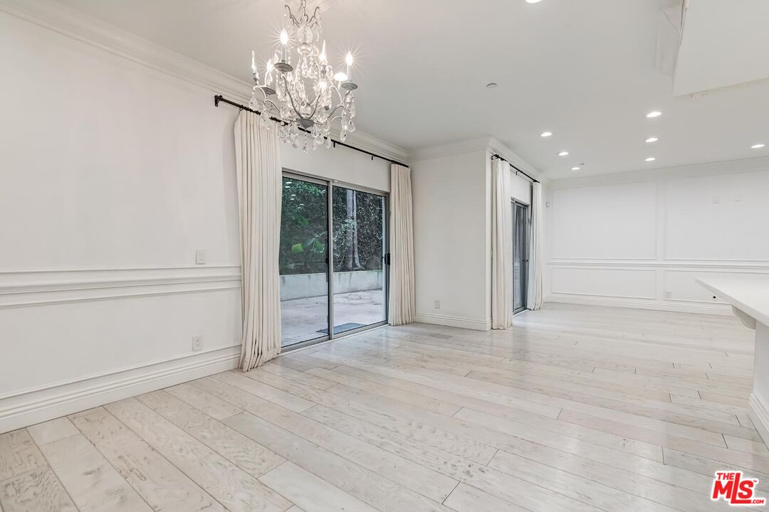 1430 S Beverly Glen Blvd Unit: 102