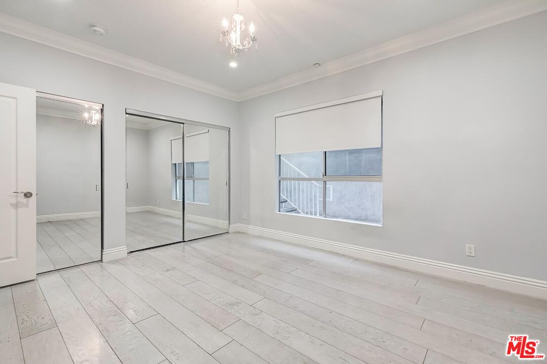 1430 S Beverly Glen Blvd Unit: 102
