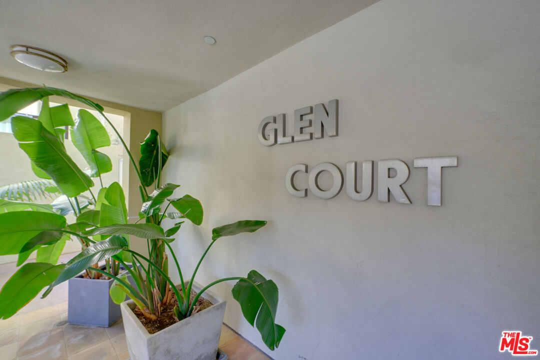 1430 S Beverly Glen Blvd Unit: 102