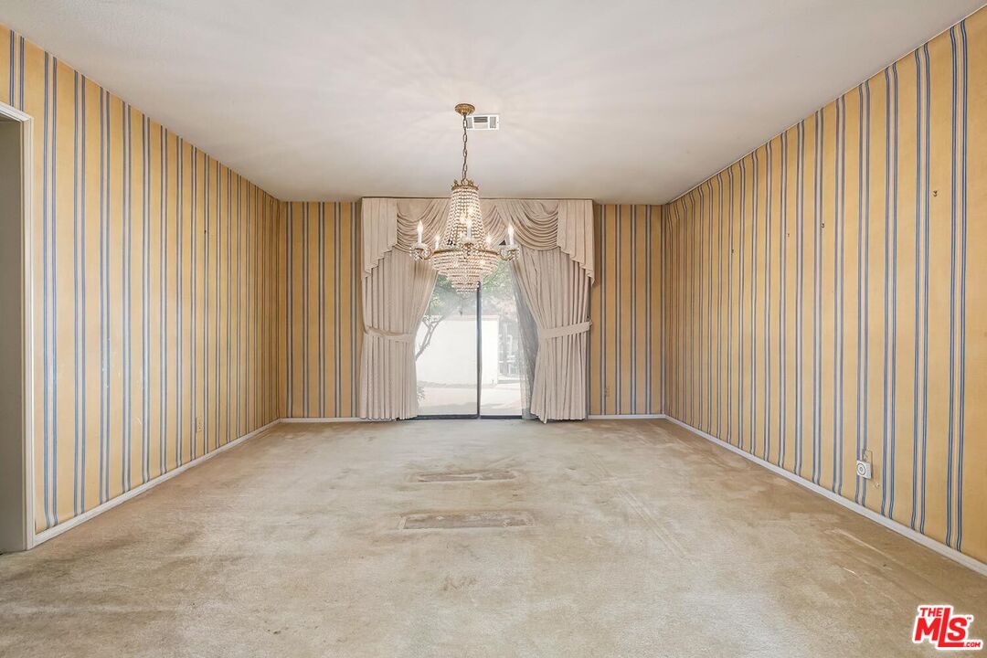 3417 Oakmont View Dr