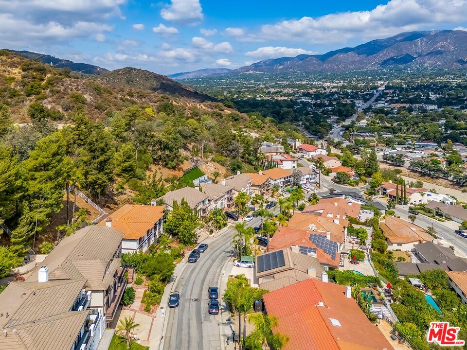 3417 Oakmont View Dr