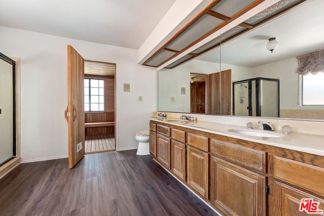 3417 Oakmont View Dr