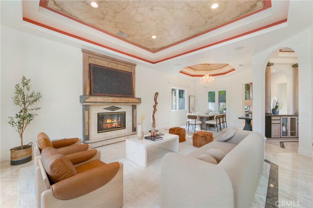 4235 E Cerro Villa Drive