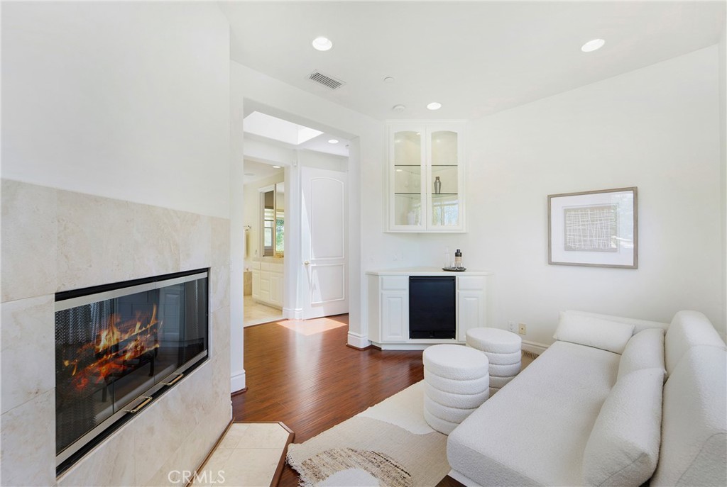 4235 E Cerro Villa Drive