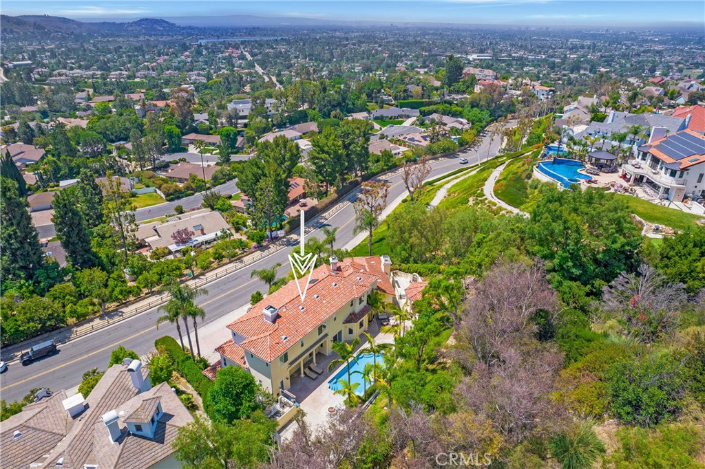 4235 E Cerro Villa Drive
