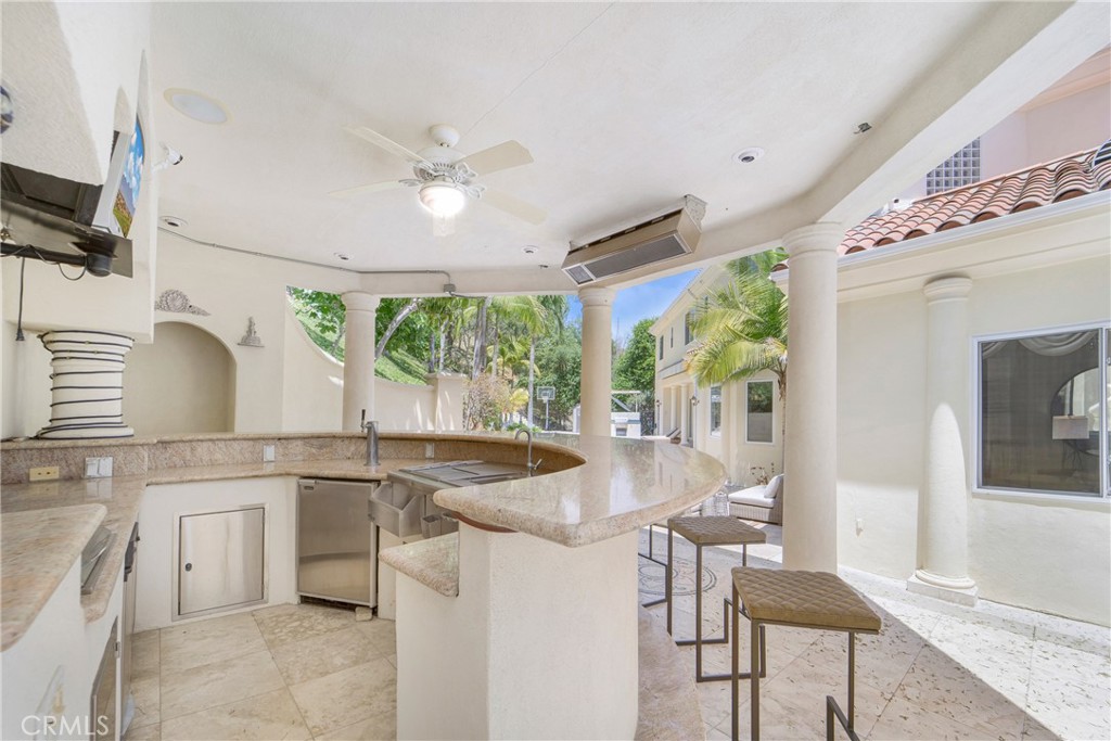 4235 E Cerro Villa Drive