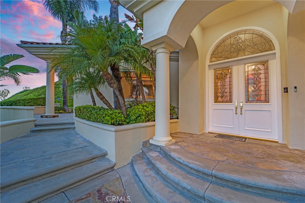 4235 E Cerro Villa Drive