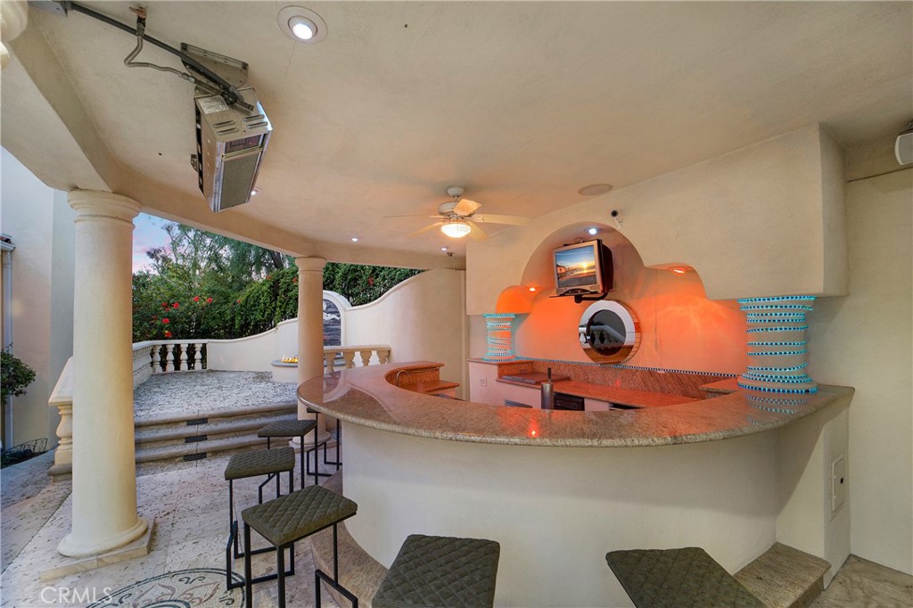 4235 E Cerro Villa Drive
