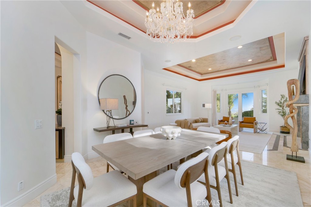 4235 E Cerro Villa Drive