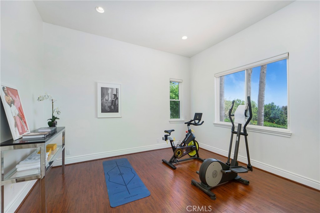 4235 E Cerro Villa Drive