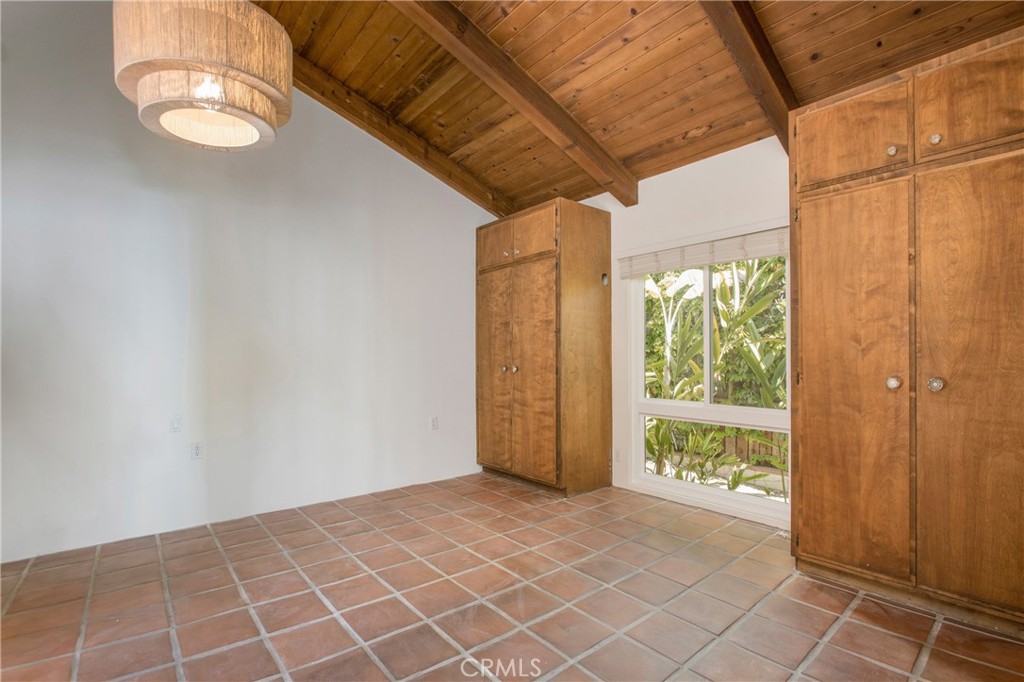 78 S La Senda Drive