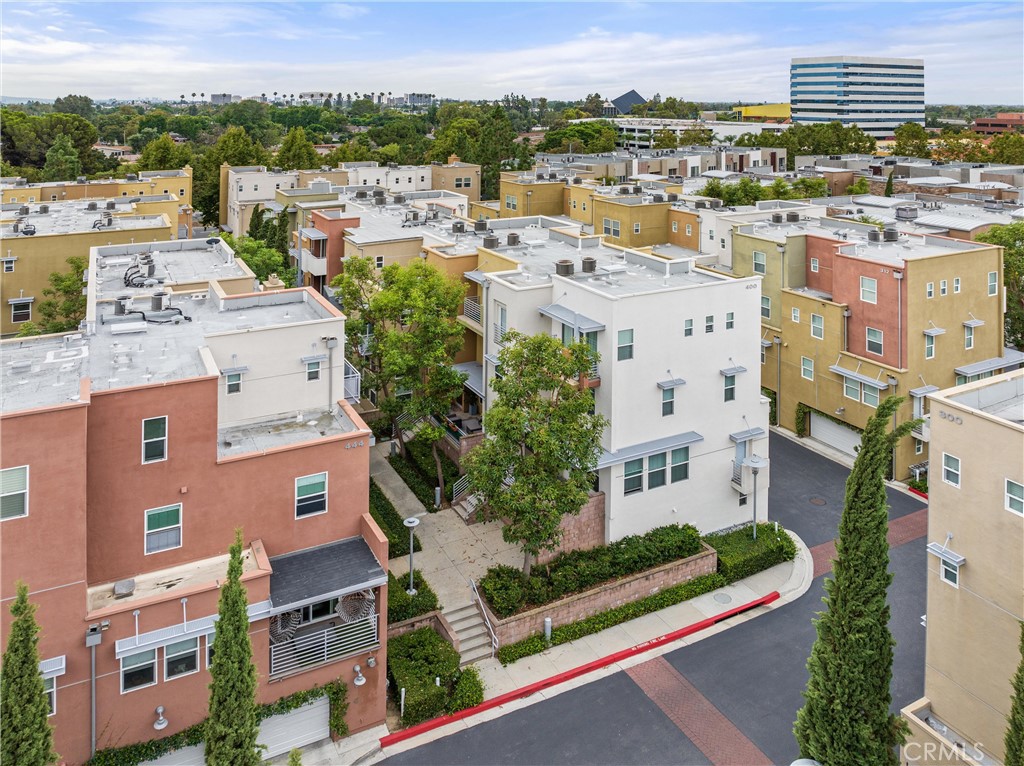 408 E Jeanette