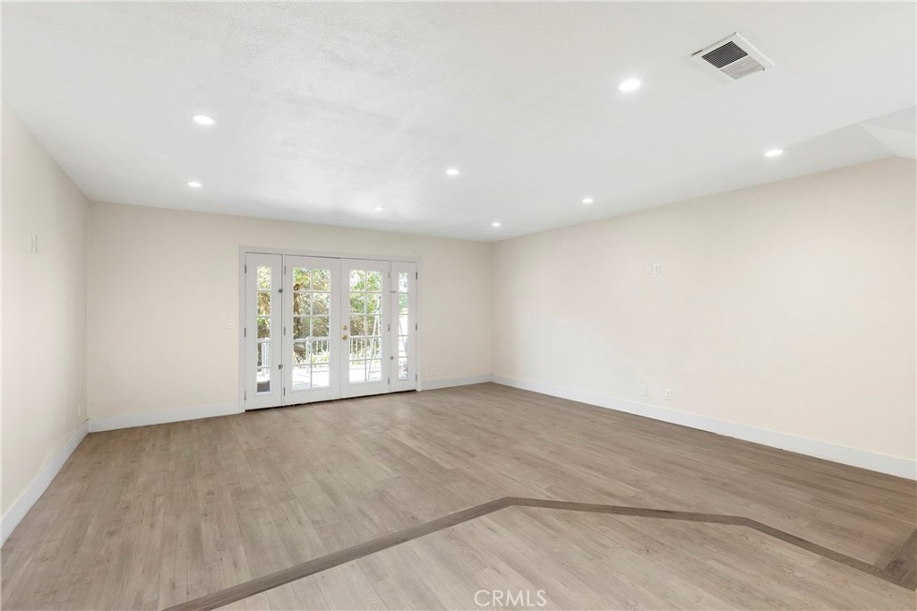 23821 Hillhurst Dr 29