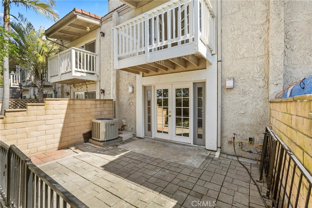 23821 Hillhurst Dr 29