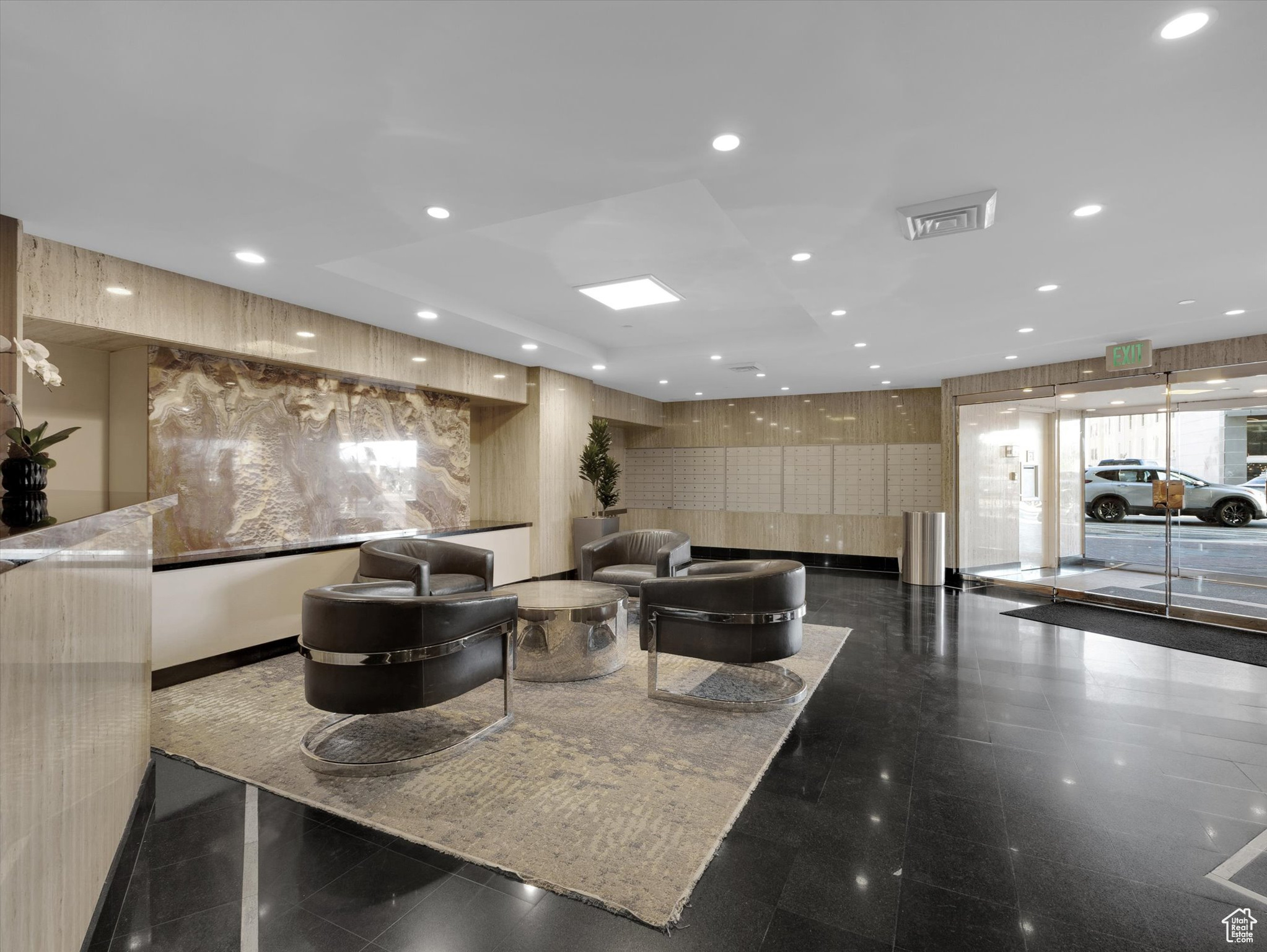 48 W BROADWAY #1401 N