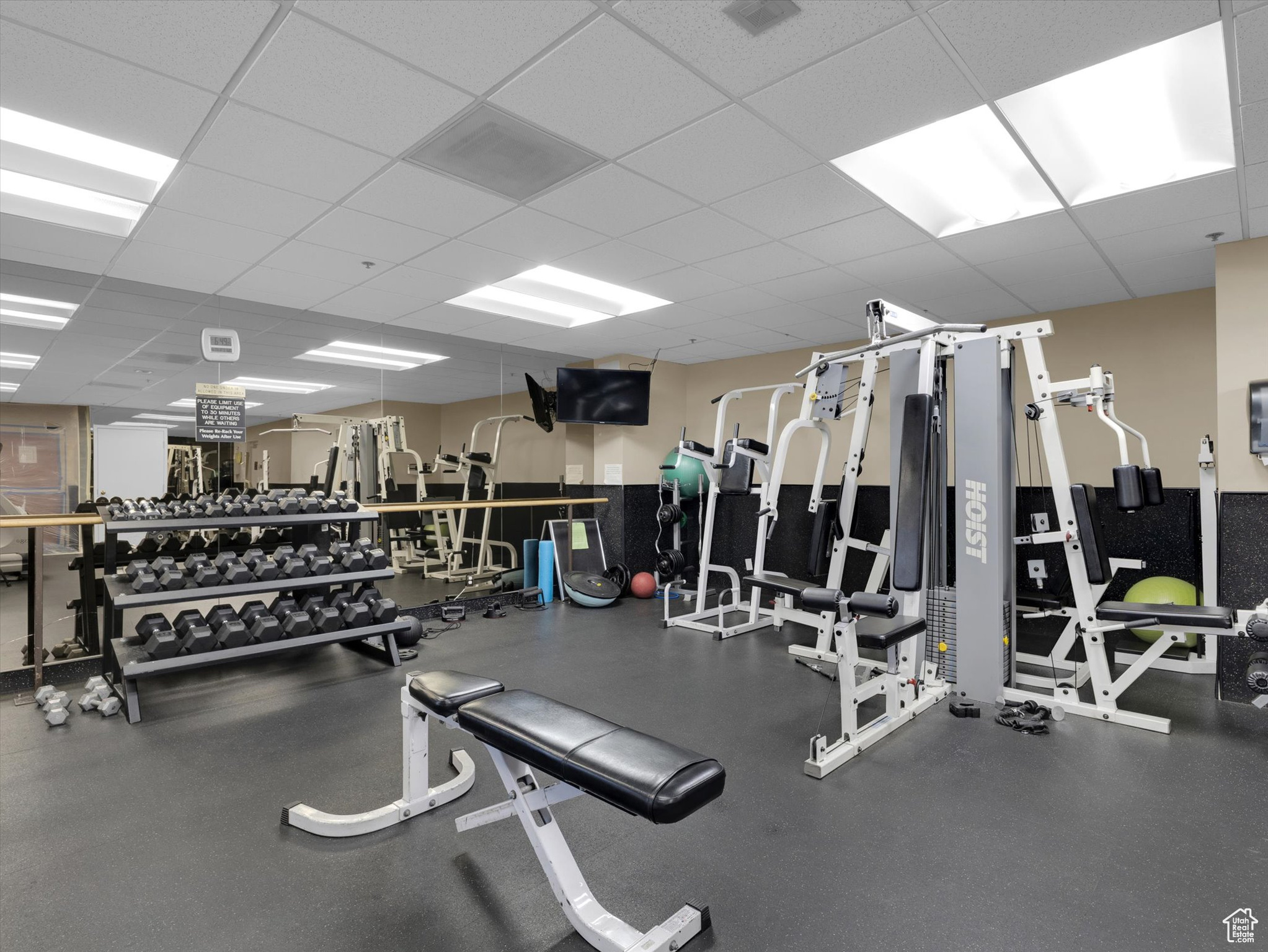 48 W BROADWAY #1401 N