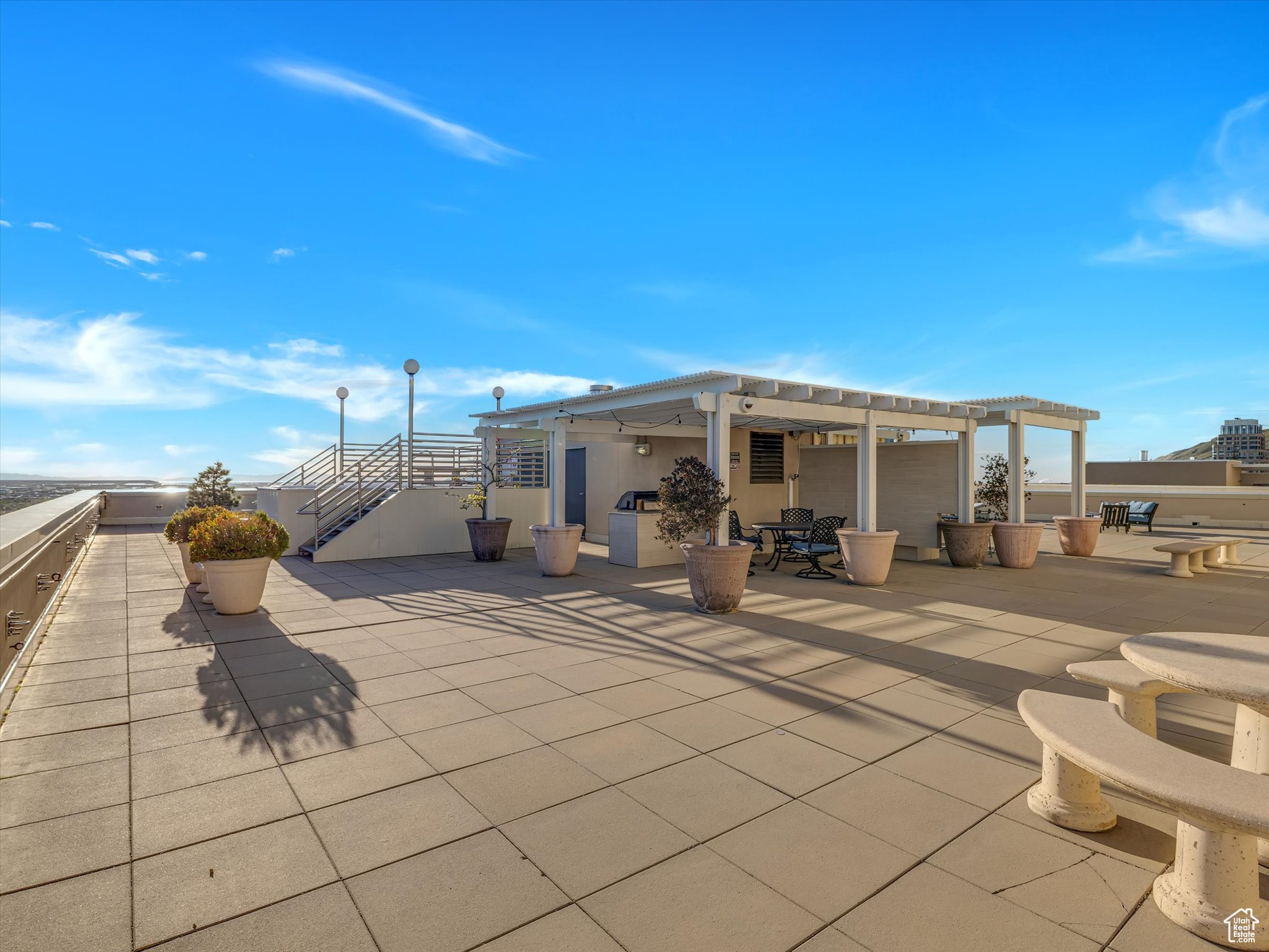 48 W BROADWAY #1401 N