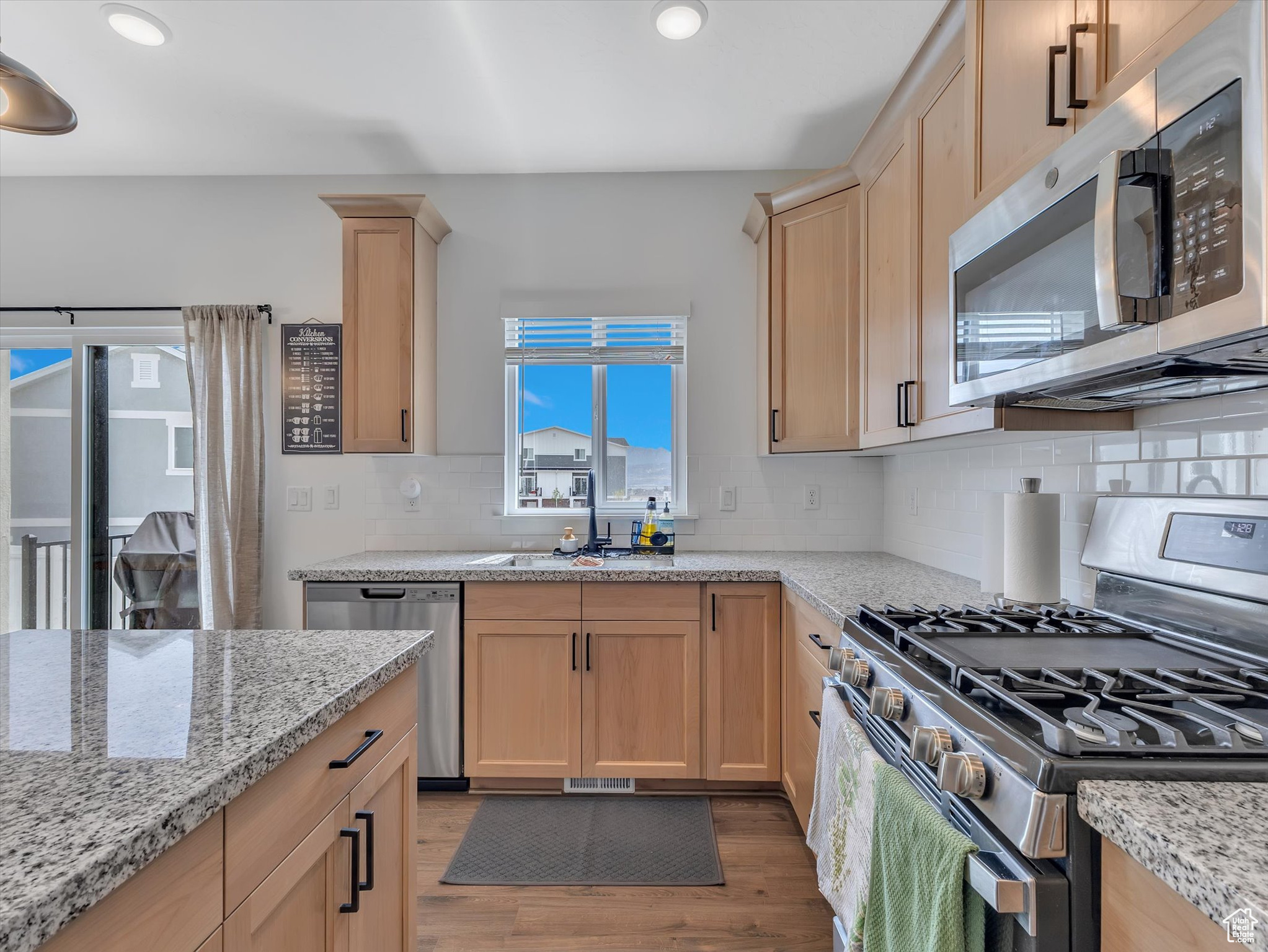 12825 S QUAIL LAKE DR