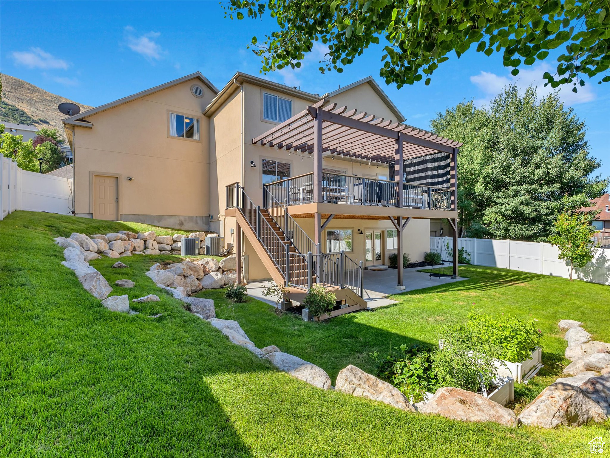 425 E BREW RD