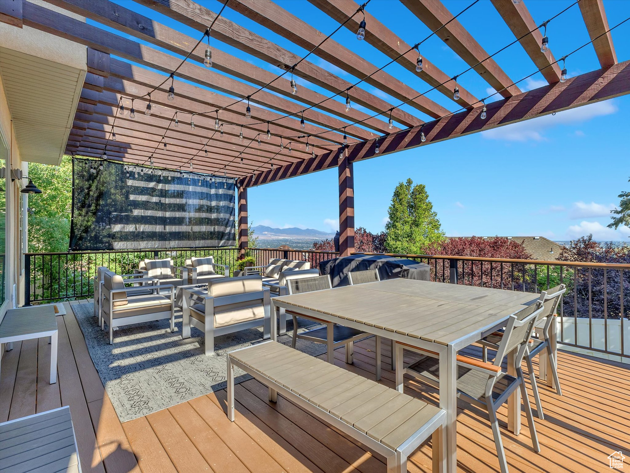 425 E BREW RD
