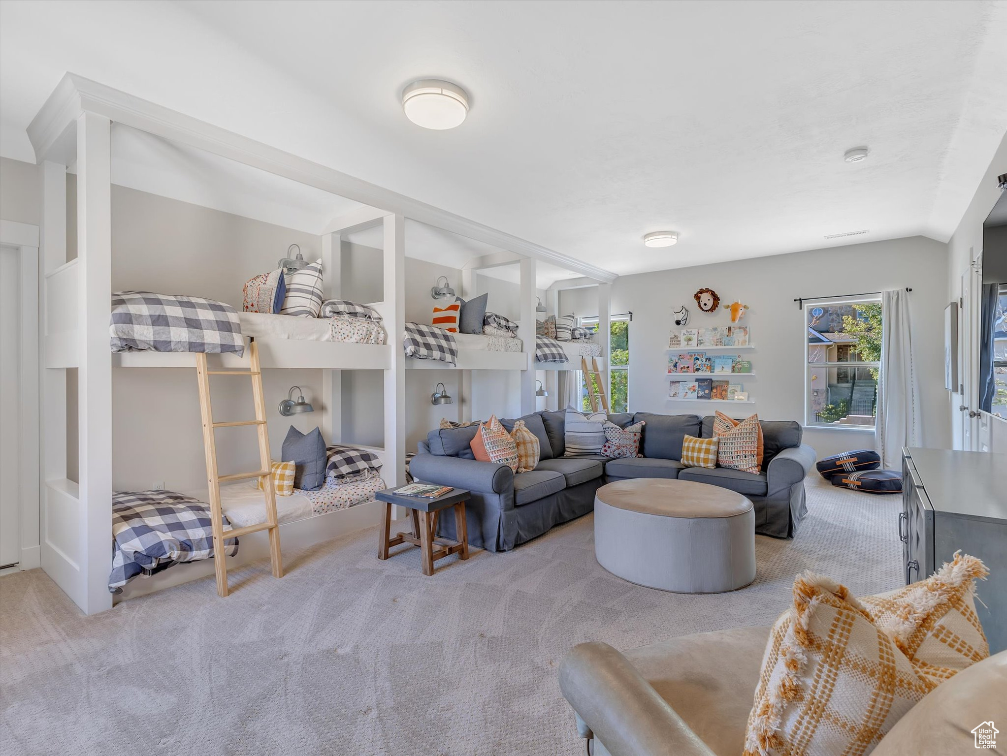 425 E BREW RD