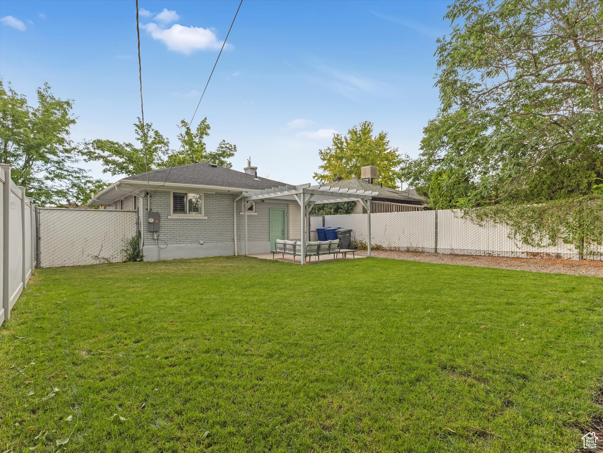 850 E ELM AVE