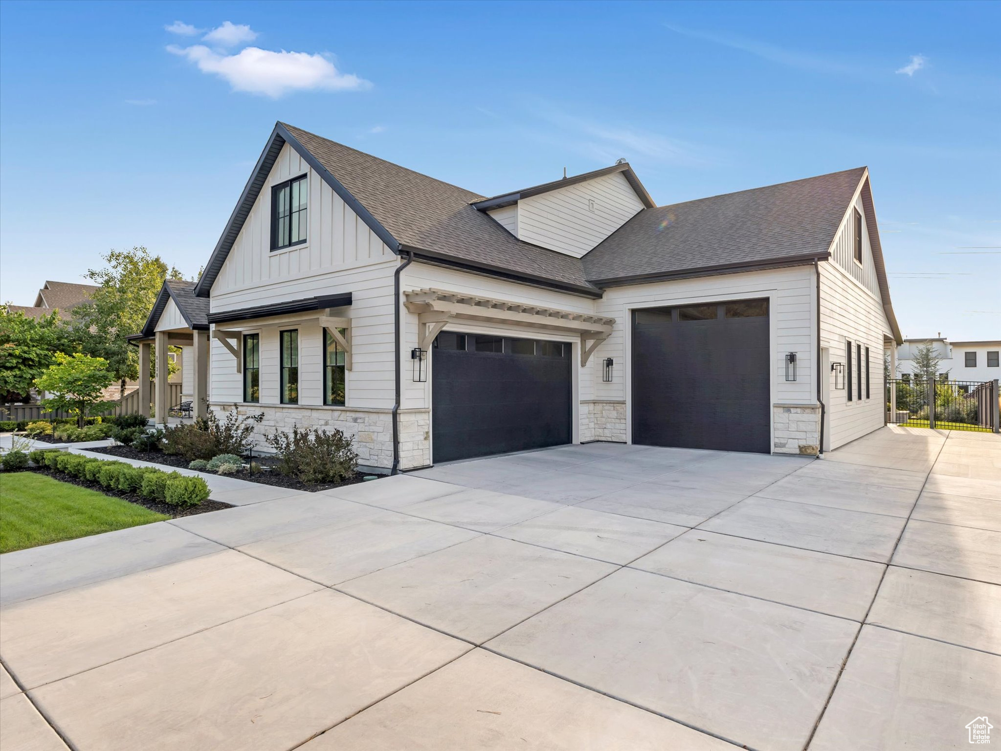 8138 S WILLOW CREEK CV