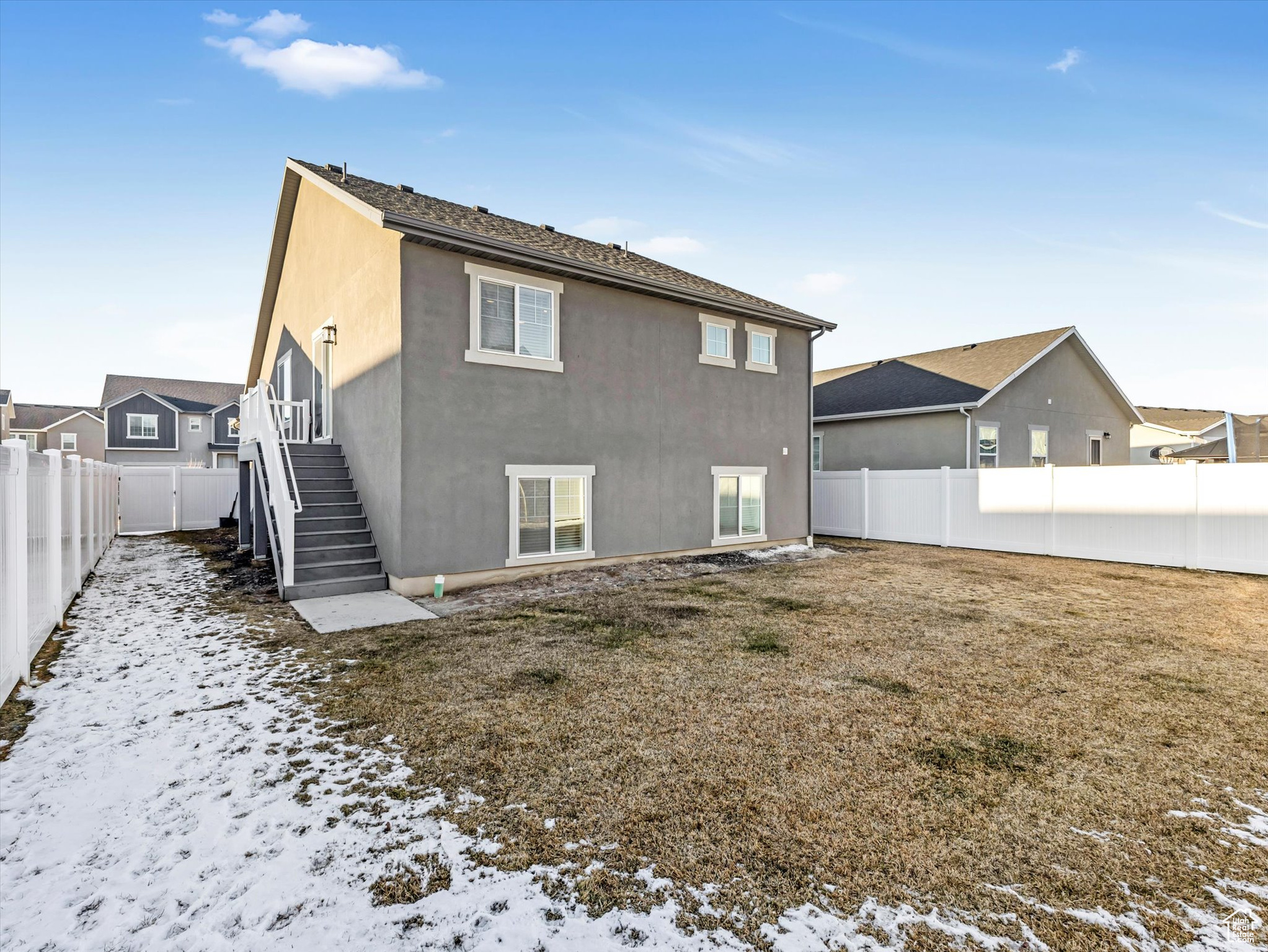 1075 W SAGEWOOD DR