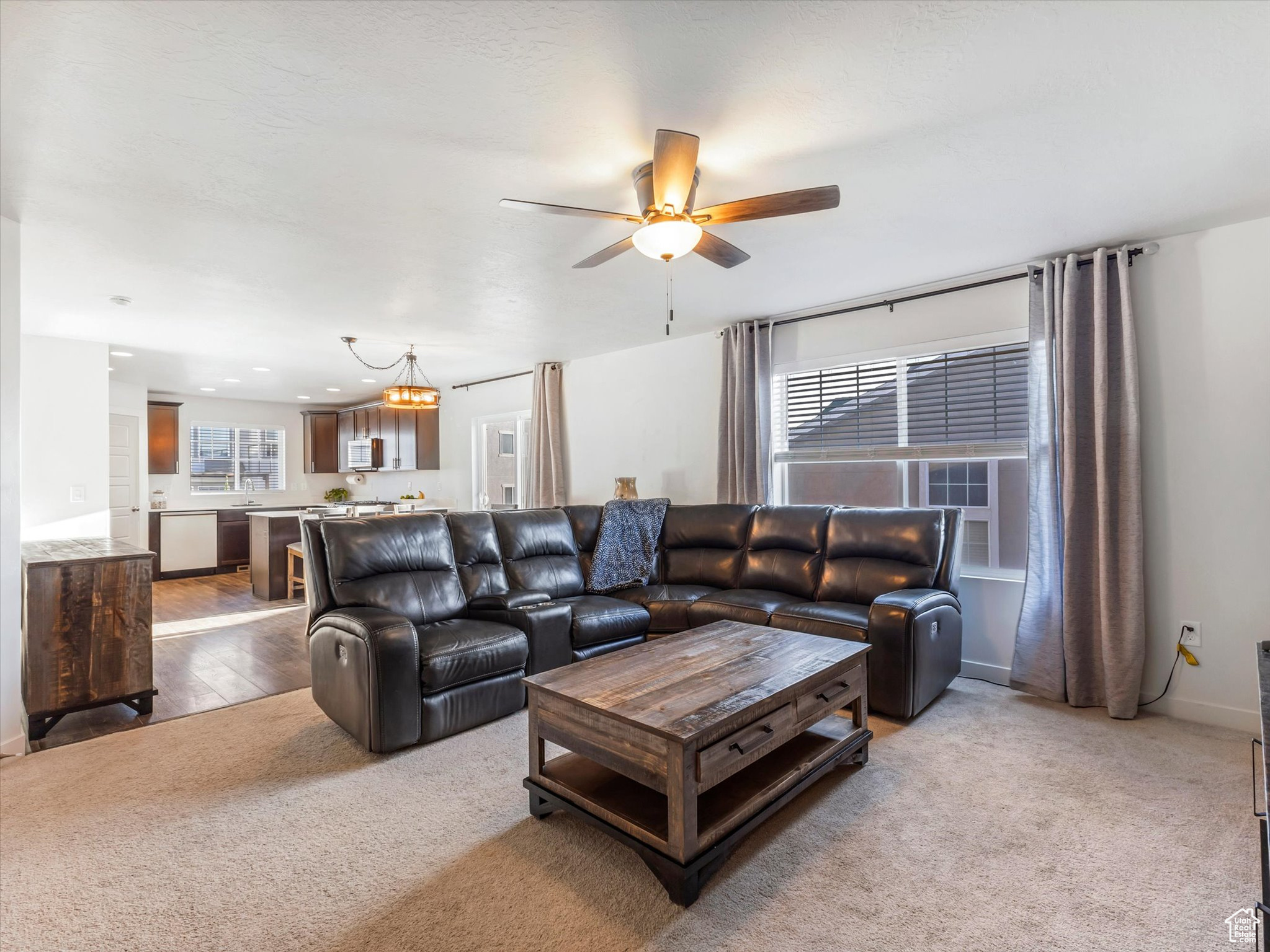 1075 W SAGEWOOD DR