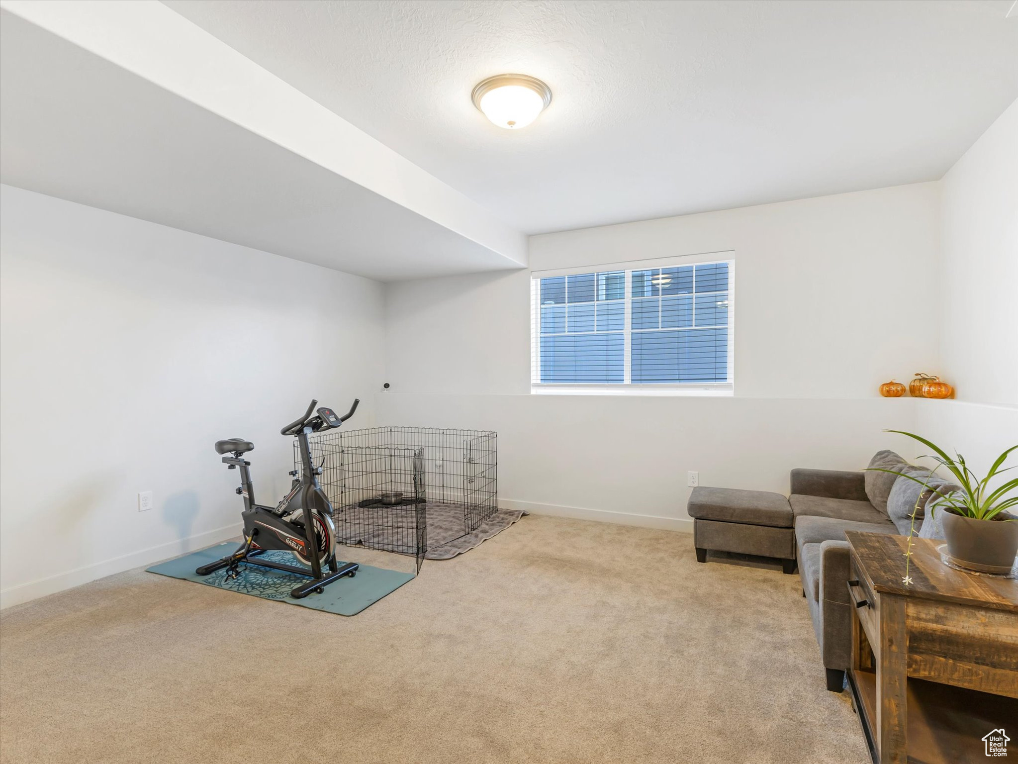 1075 W SAGEWOOD DR