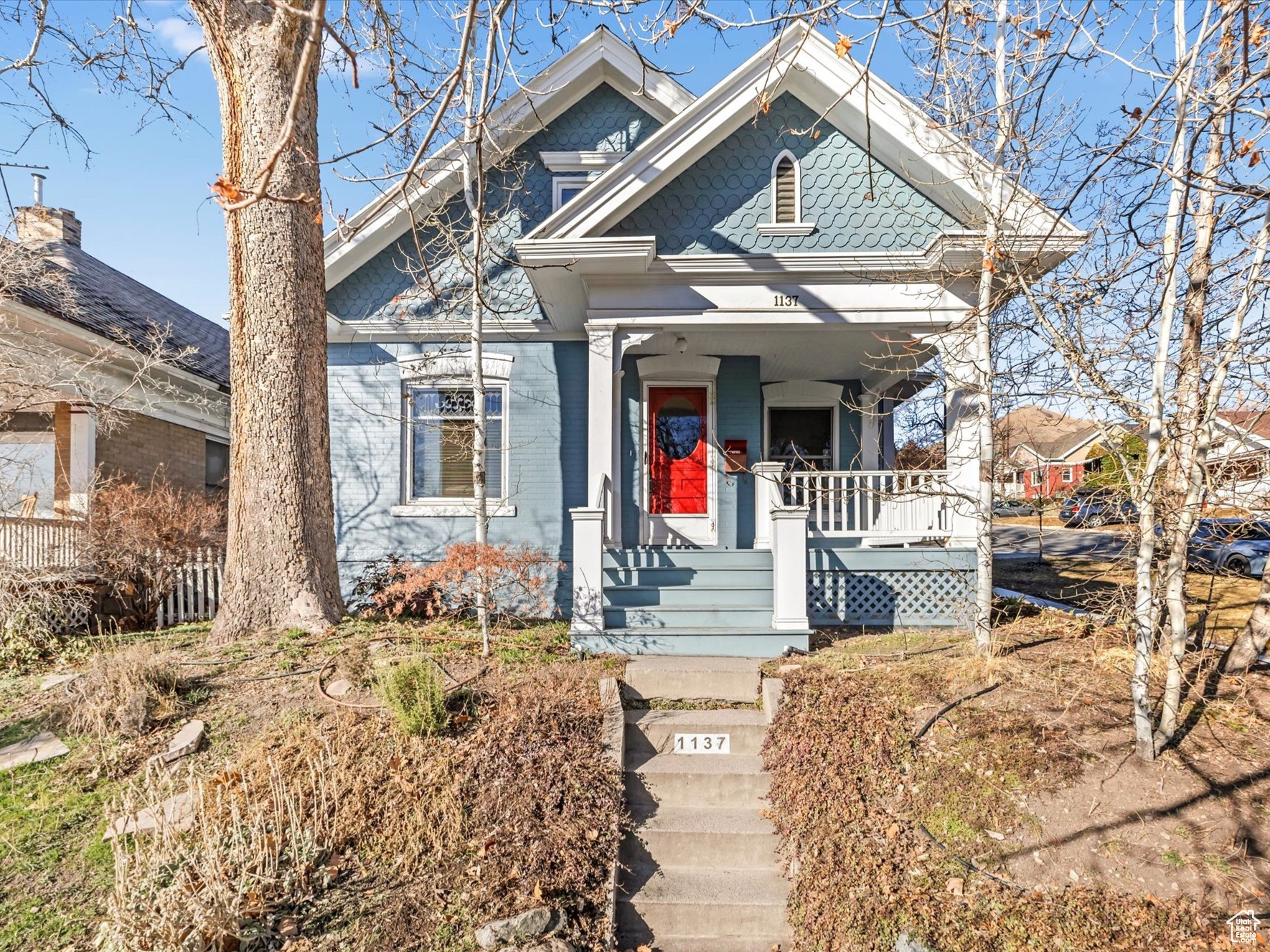 1137 E 3RD AVE